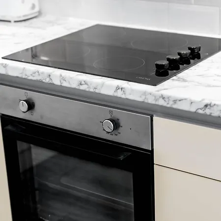 Luxury - Centre - 2 Bedrooms - Smart Tv - Wifi - Jewellery Quarter - Intercom - 4ah *